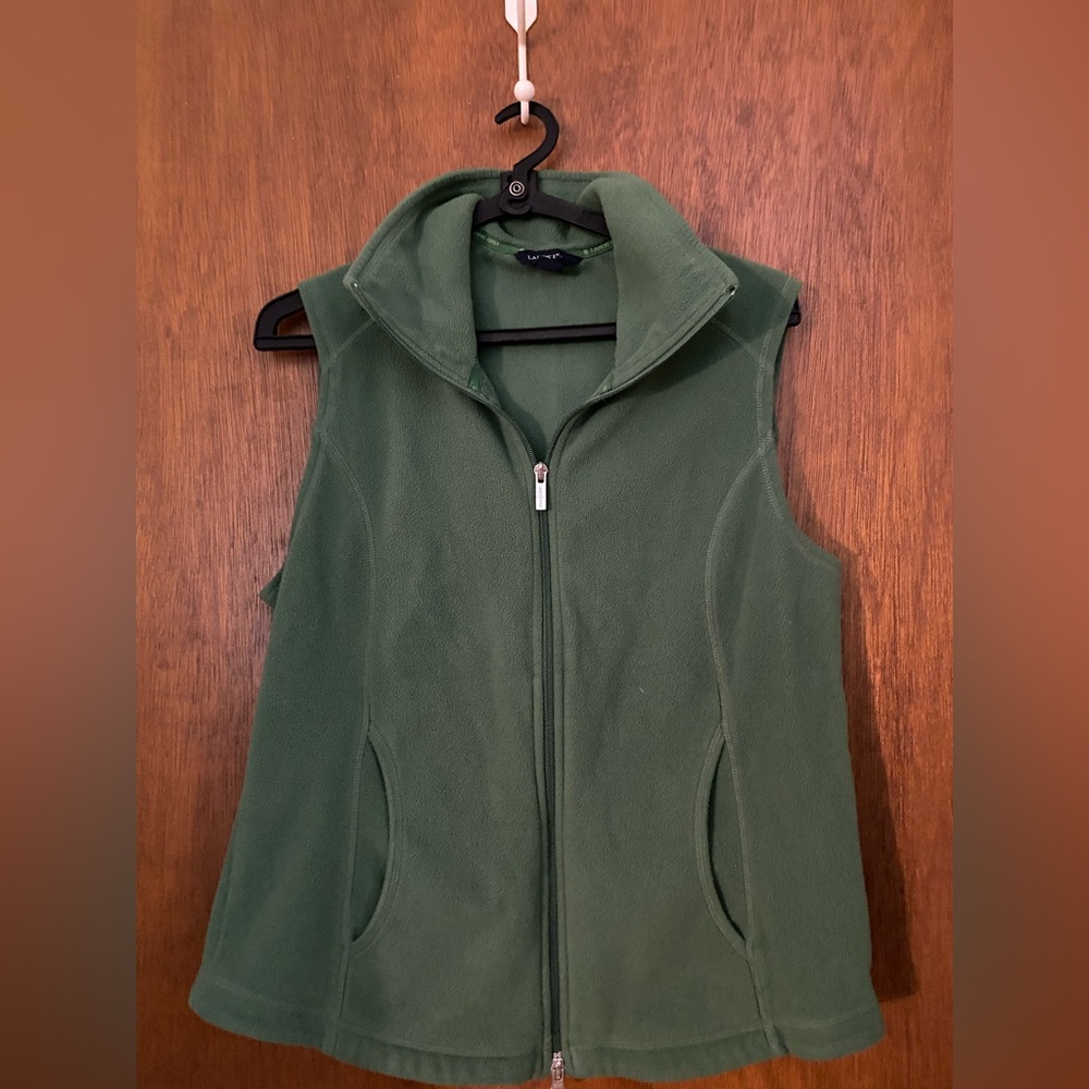 Lands End Woman’s Fleece Vest Size M 10-12 Lightly Used